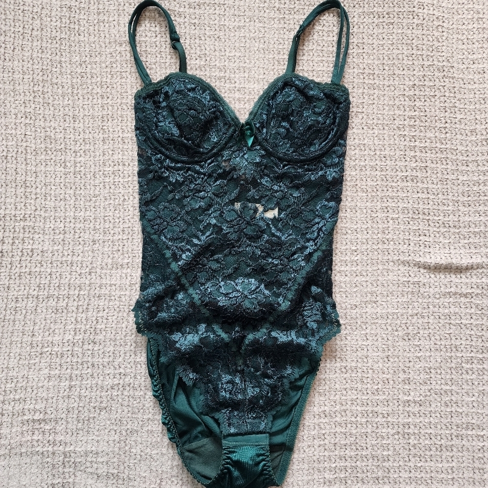 Vintage Victorias Secret Gold Label Green Lace Bodysuit Size 32B